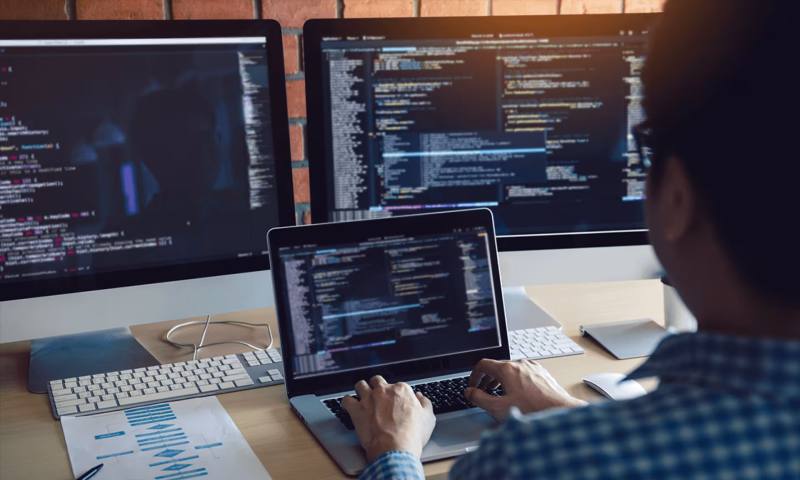 数据科学选型:R与Python如何赋能临西县网站建设?